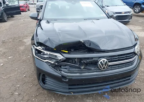2024 Volkswagen Jetta 1.5T Sport из США, поврежденный, VIN 3VWBM7BU1RM049589